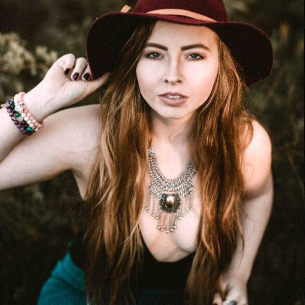 Meet your Posher, Kimi